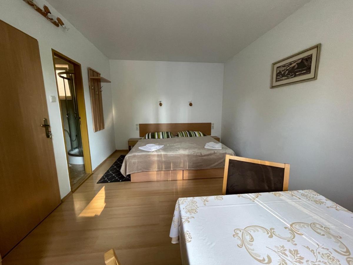 Privat Hotos Apartment Liptovsky Mikulas Exterior photo